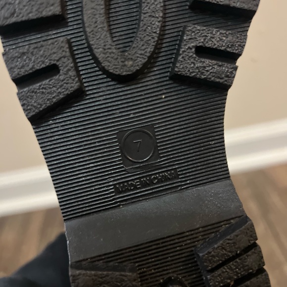 Black women’s Chelsea rain boots. - Picture 5 of 6